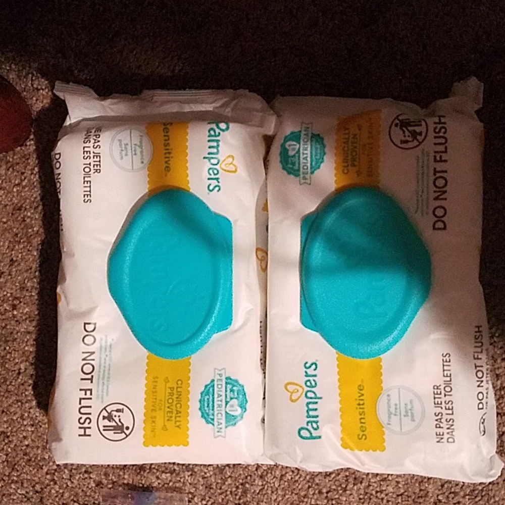 Pampers wipes